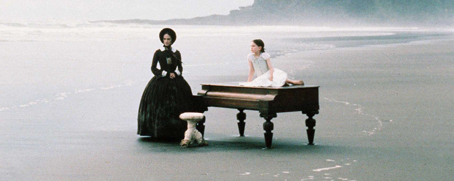 the-piano-1993-beach